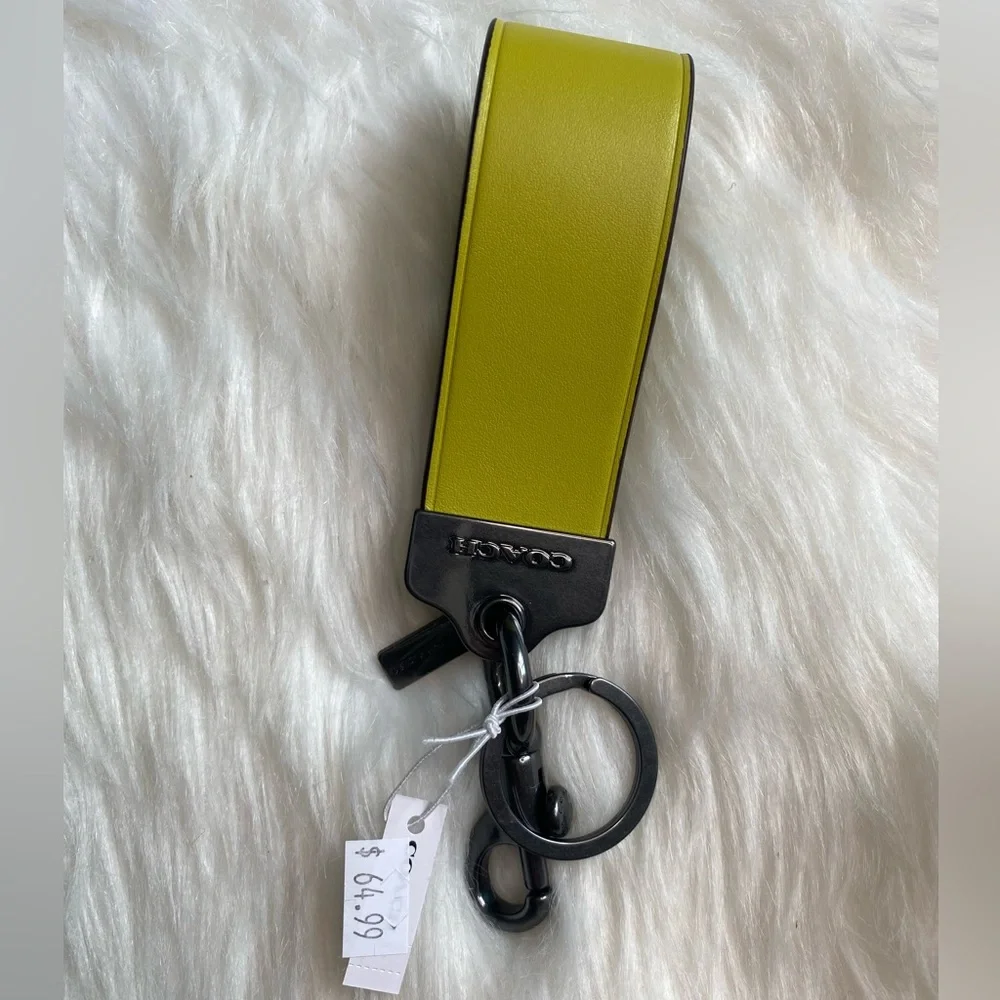 NWT COACH CJ752 LEATHER LOOP HANDBAG CHARM KEY CHAIN FOB Yellow Green